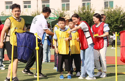 Xi'an Municipality High-Tech Industrial Development Zone School-enterprise integration activities in special education schools, China